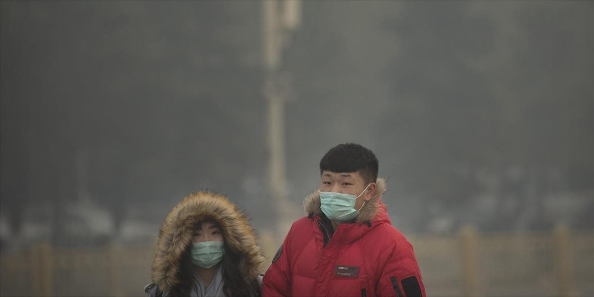 Oblasť Pekingu trápi hustý zimný smog