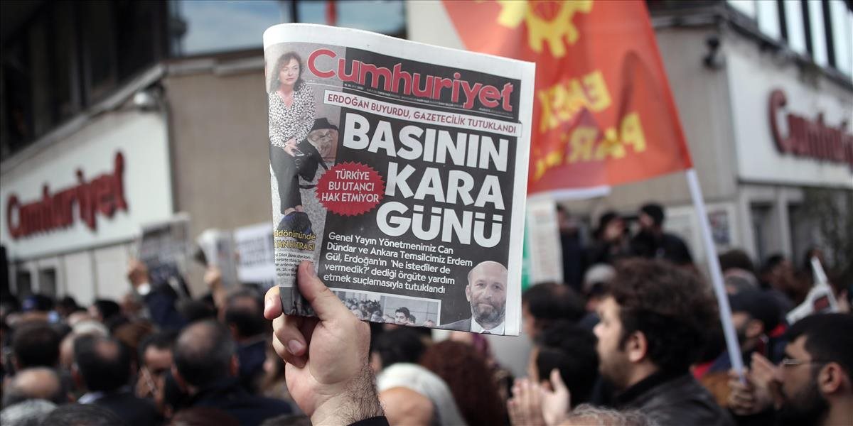 Uväznení tureckí novinári adresovali otvorený list nemeckej kancelárke