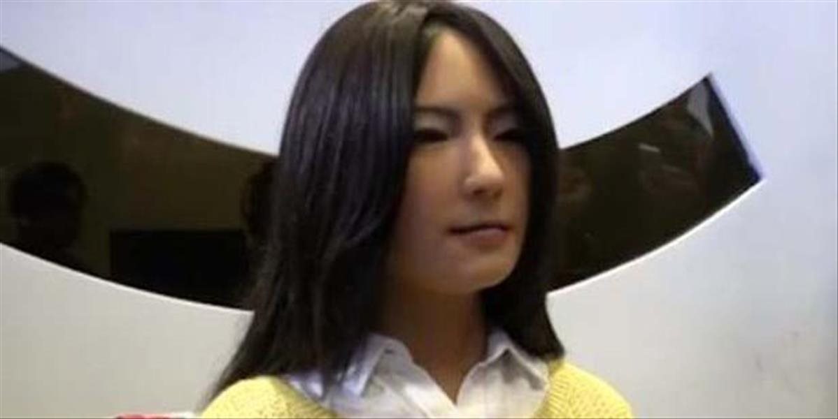 VIDEO Chceli by ste za partnerku stroj? Sexi robotka bola na výstave v Pekingu hlavnou atrakciou