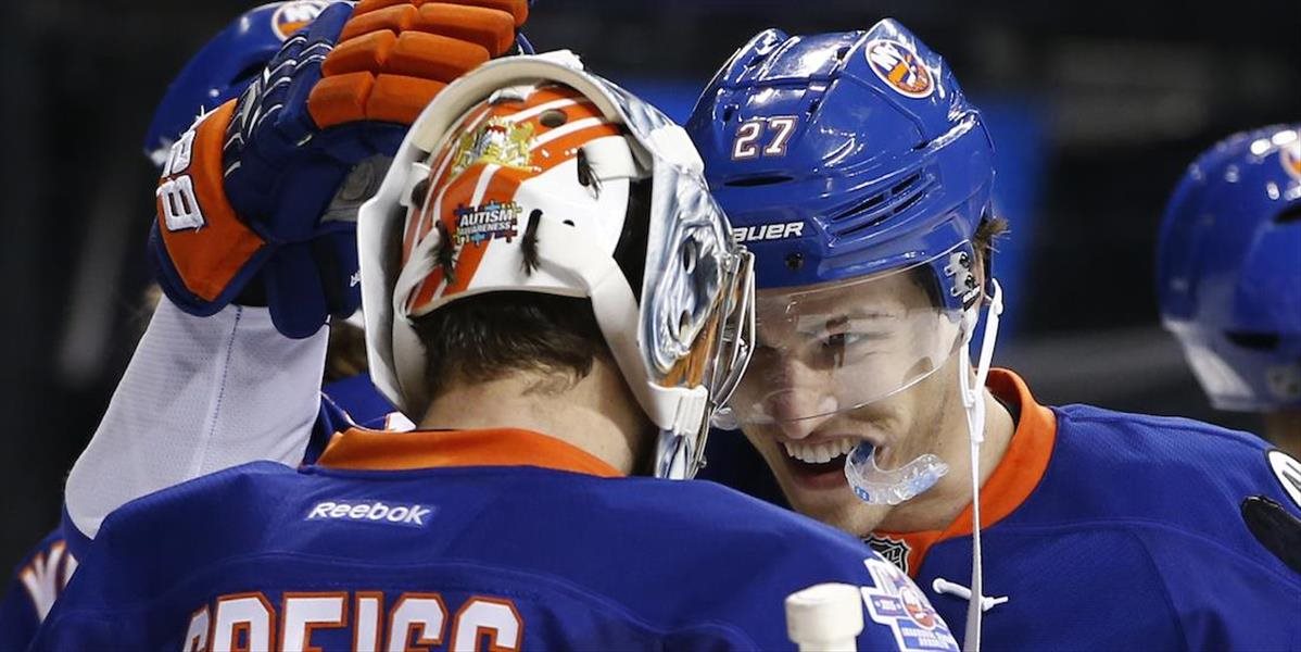NHL: Islanders zvíťazili bez Haláka, Sparks do dejín