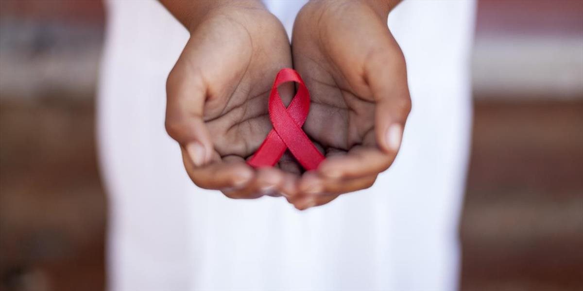 K ľuďom s HIV/AIDS treba byť solidárny, upozorňuje dnes Mládež SČK