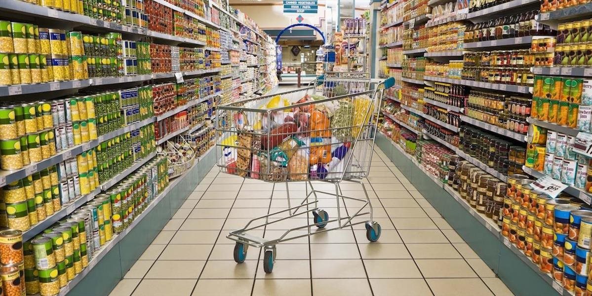 Briti plánujú minúť na Vianoce v obchodoch s potravinami 20,3 mld. GBP