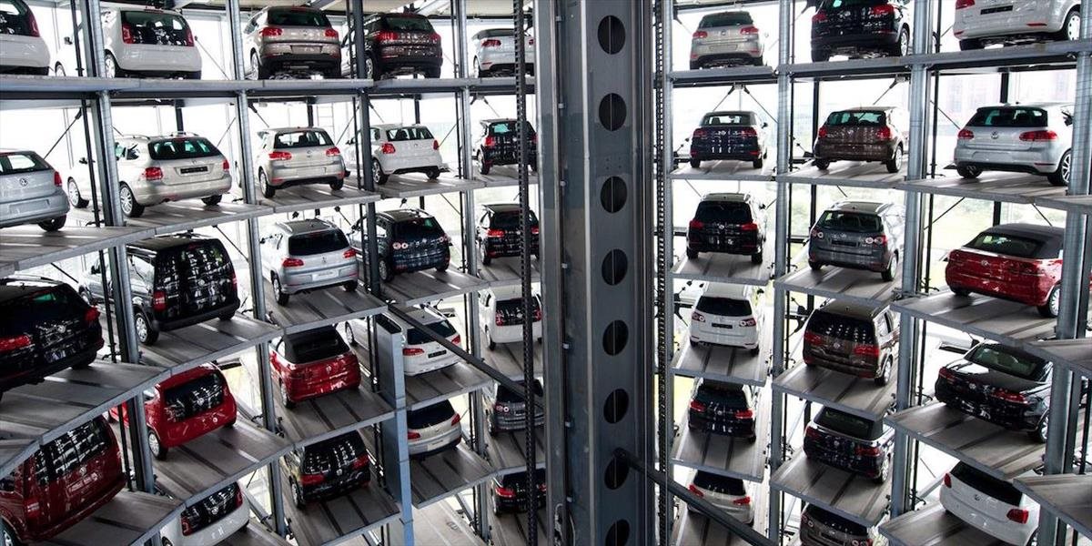 Predaj Volkswagenu na britskom trhu medziročne klesol o 20 %