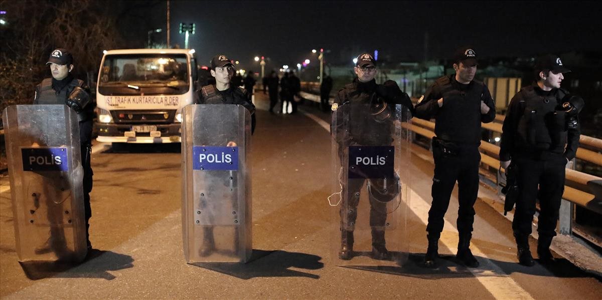 Polícia v Istanbule zastrelila aktivistku PKK a zadržala desať podozrivých osôb