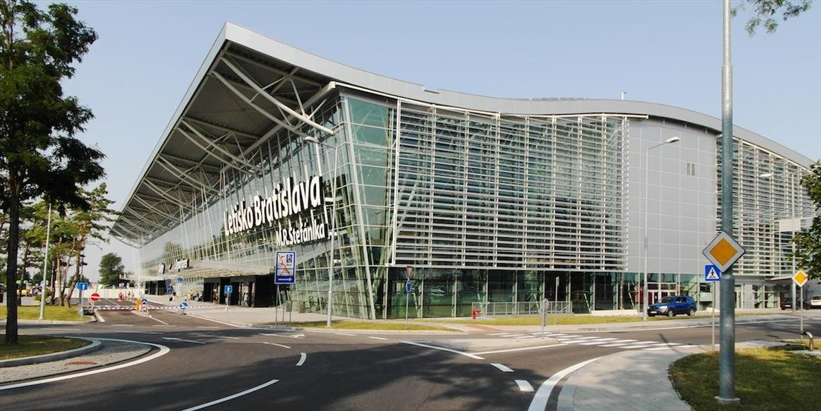 Letisko v Bratislave by malo v tomto roku vybaviť do 1,6 milióna ľudí