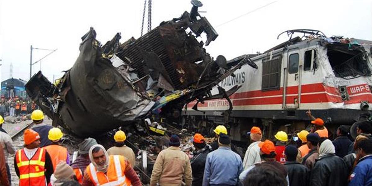 Dve vlakové havárie v Indii neprežilo 14 ľudí