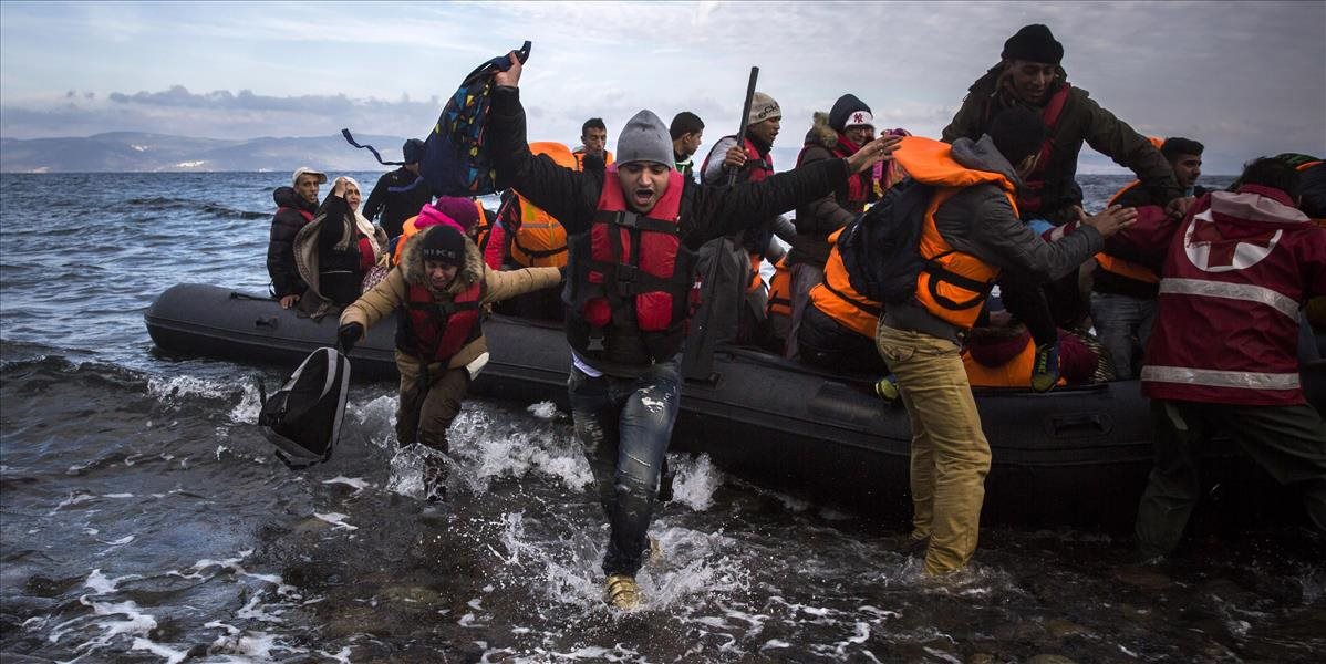 Počet migrantov prichádzajúcich do Grécka v novembri prudko klesol