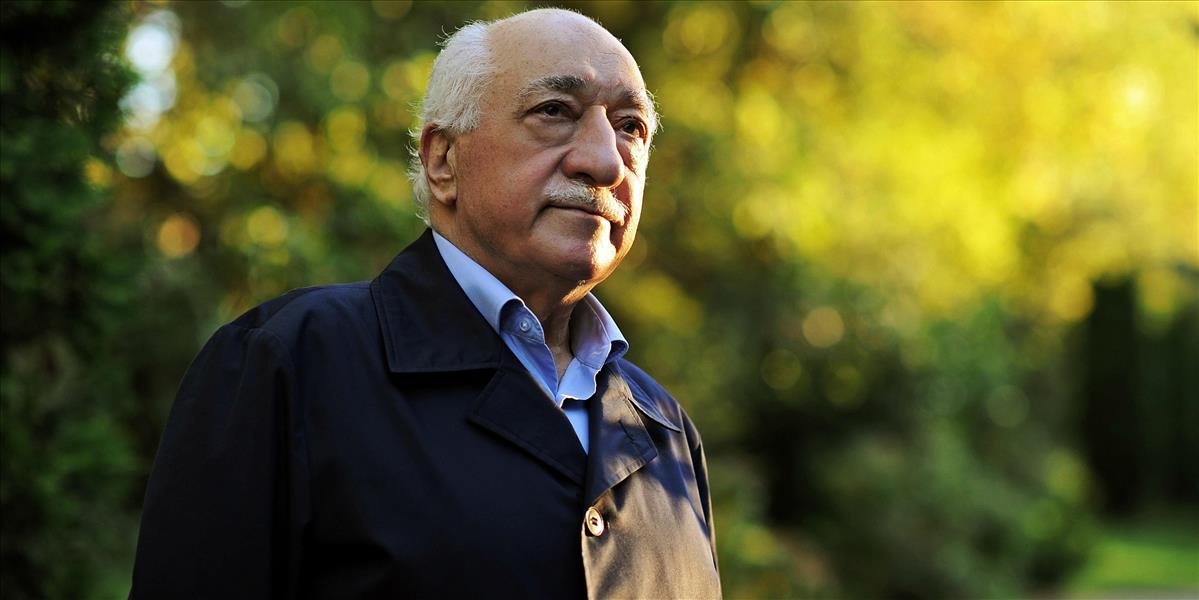 Tureckú úrady vydali zatykač na duchovného Gülena a 66 jeho prívržencov