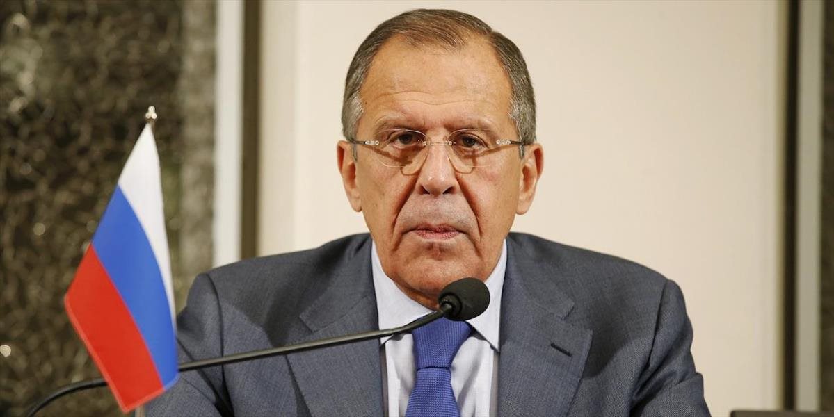 Lavrov vyzval na okamžité uzavretie turecko-sýrskej hranice