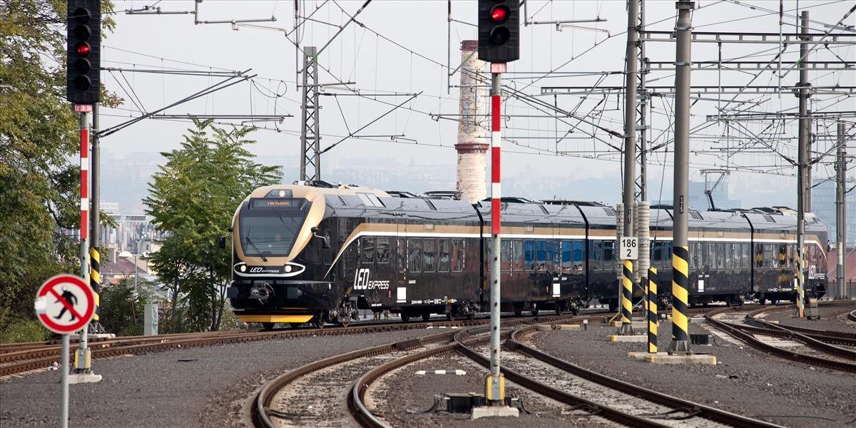Na železnici v Čechách začína oddnes platiť nový cestovný poriadok