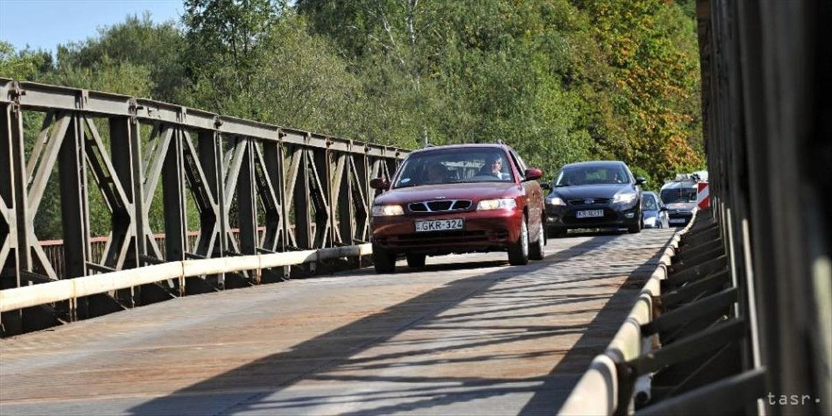 Na náhradnom moste medzi Nižnou a Podbielom spustili premávku