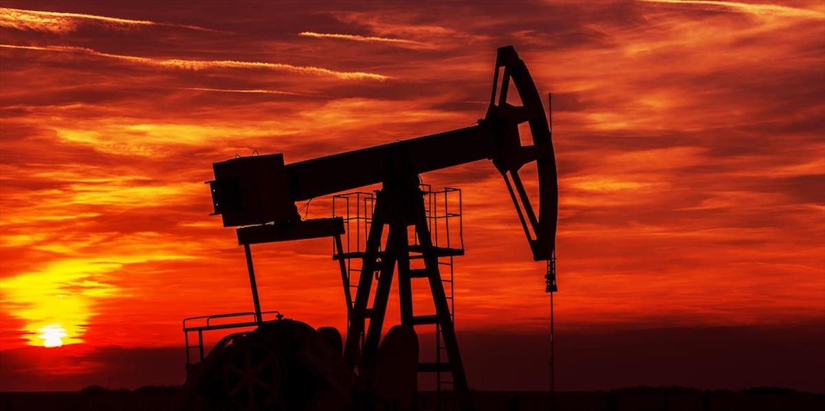 Ceny ropy stagnujú, americká WTI sa obchoduje pod 35 USD za barel