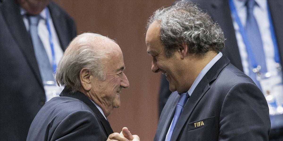 Etická komisia FIFA rozhodne o osude Platiniho a Blattera v pondelok