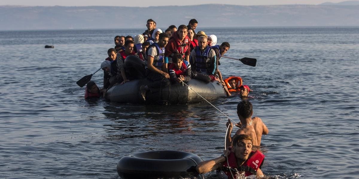 V Egejskom mori sa prevrhla loď s utečencami, 18 ľudí zahynulo