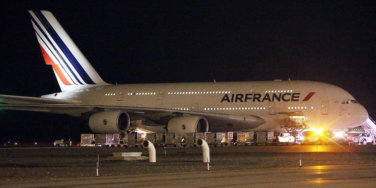 Francúzske dopravné lietadlo kvôli podozrivému nálezu núdzovo pristálo v Keni