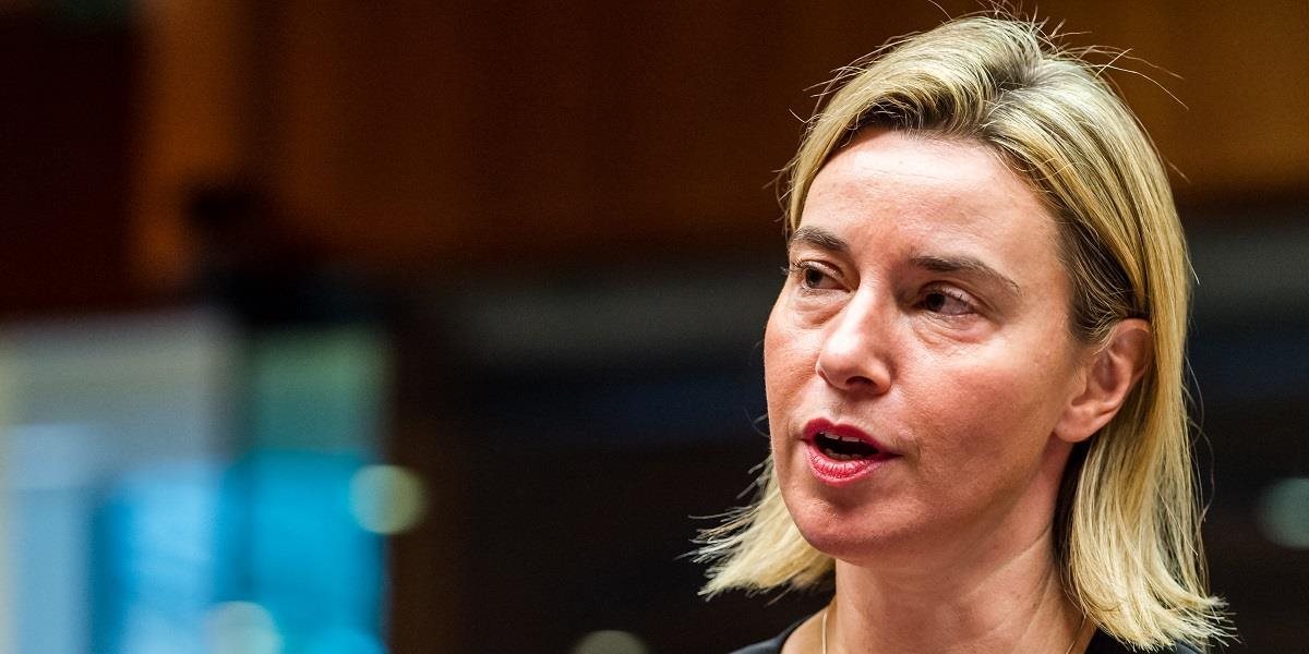 Mogheriniová: EÚ nezmierni sankcie voči Rusku, aj keď pomáha riešiť sýrsku krízu