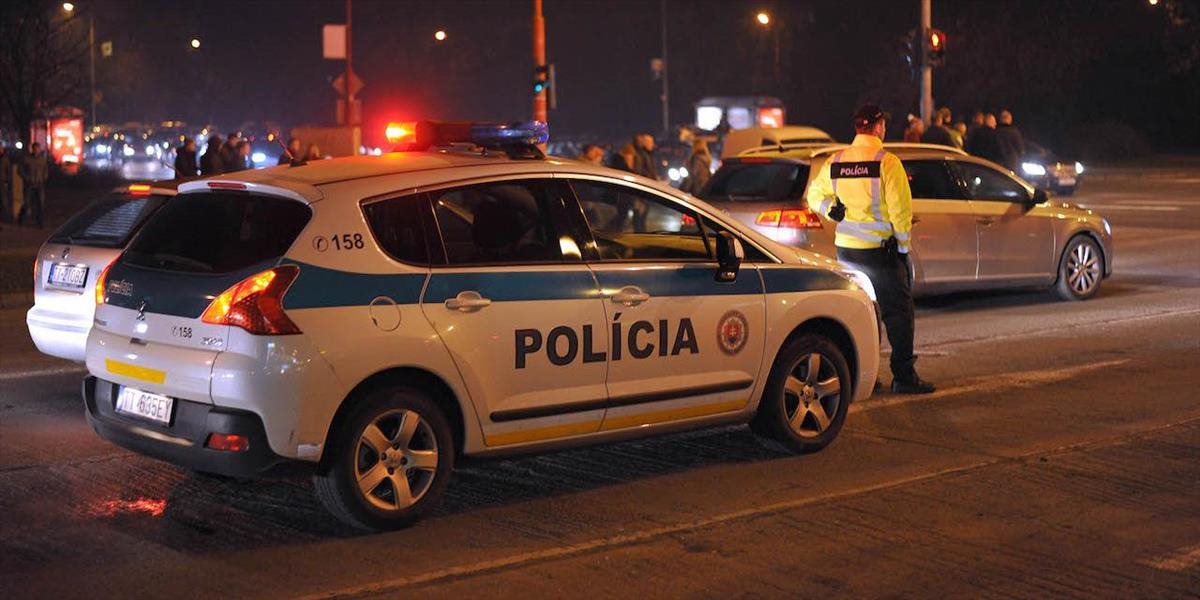 Policajné auto zrazilo dôchodcu: Ten zraneniam podľahol