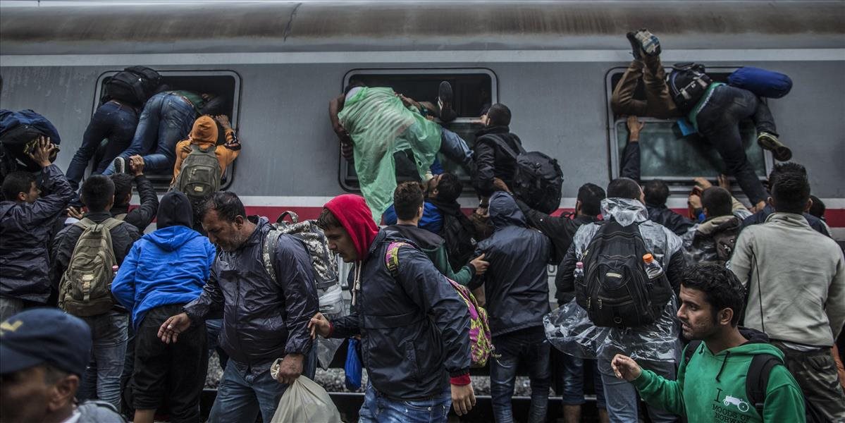 Vicekancelár: Rakúsko nemôže prijať viac ako 100.000 migrantov ročne