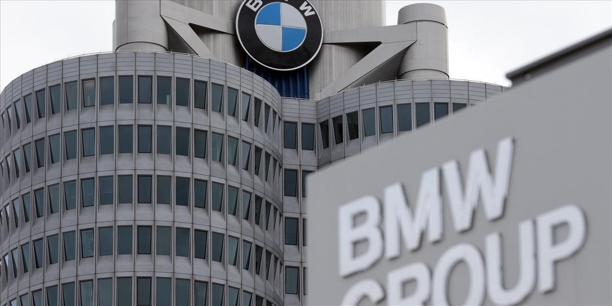 Automobilka BMW dostala pokutu za problémy s bezpečnosťou