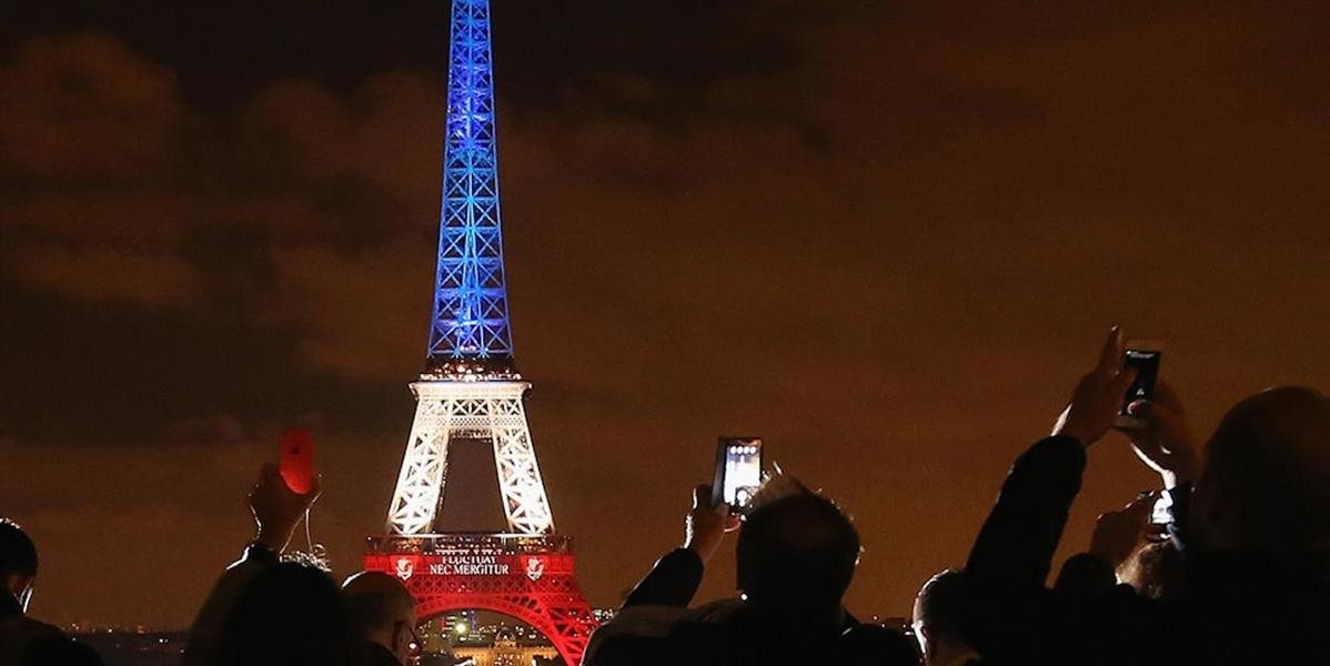 Paríž nebude odoberať francúzske občianstvo osobám podozrivým z terorizmu