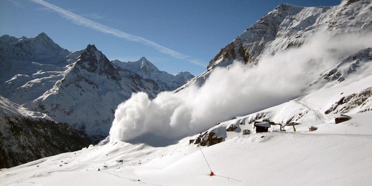 Vo vysokohorskom teréne všetkých pohorí platí 1. stupeň lavínového nebezpečenstva