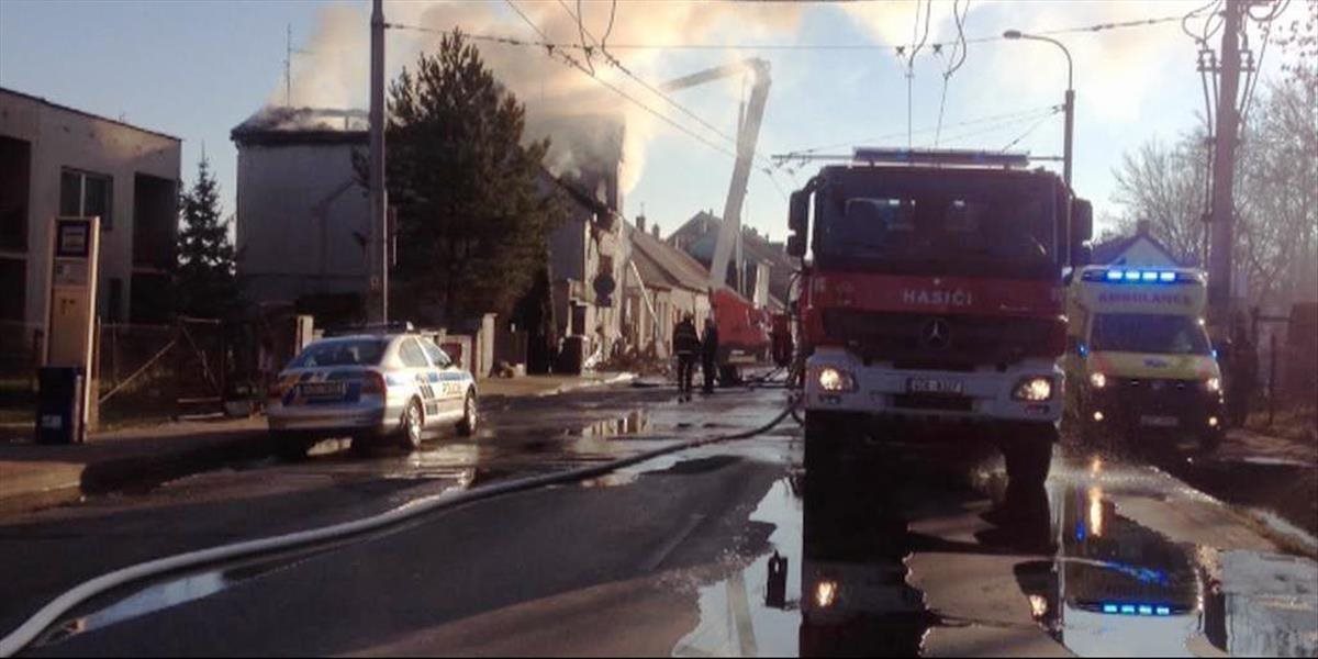Tragédia v Česku: Po explózii a požiari rodinného domu v Českých Budějoviciach zahynuli traja ľudia