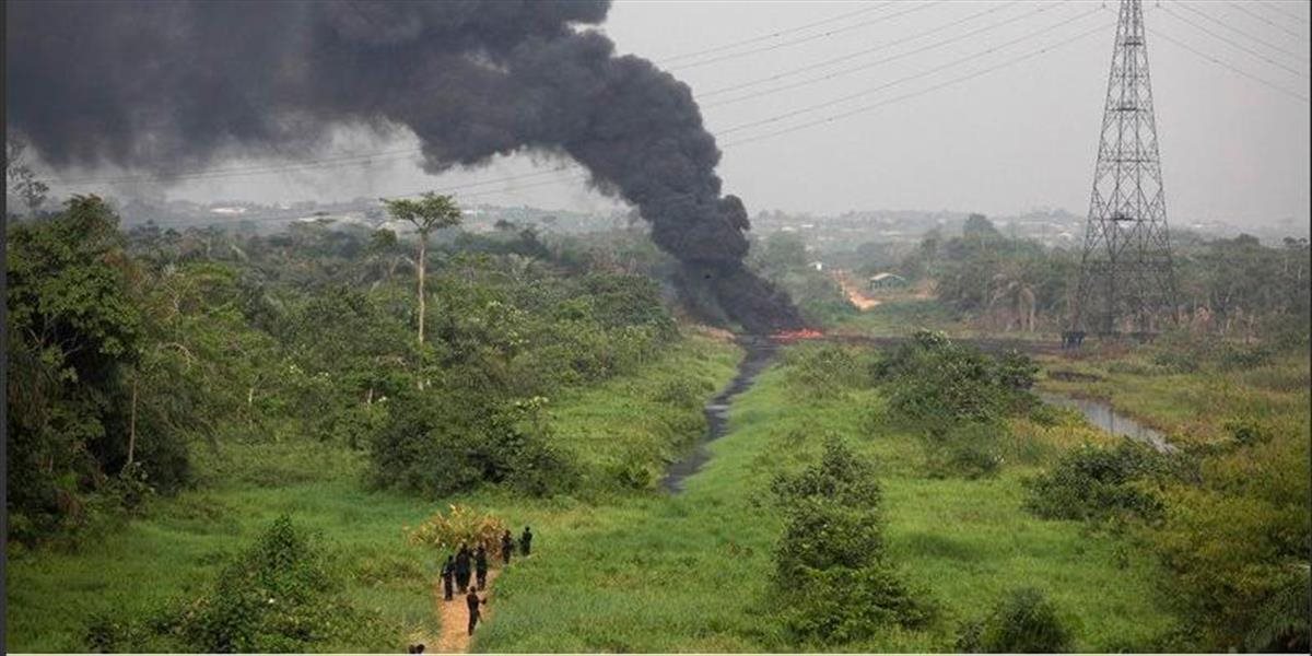 Výbuch paliva na čerpacej stanici v Nigérii si vyžiadal vyše 100 mŕtvych