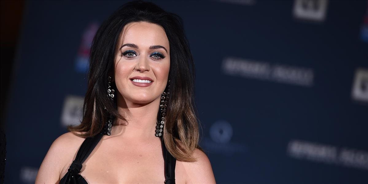 Katy Perry poslala obeti požiaru vianočný balíček