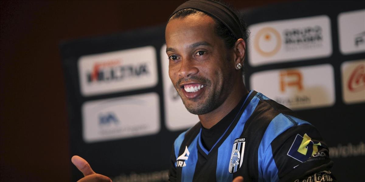 Ronaldinho má nový klub, rok bude kopať za Racing Club de Montevideo