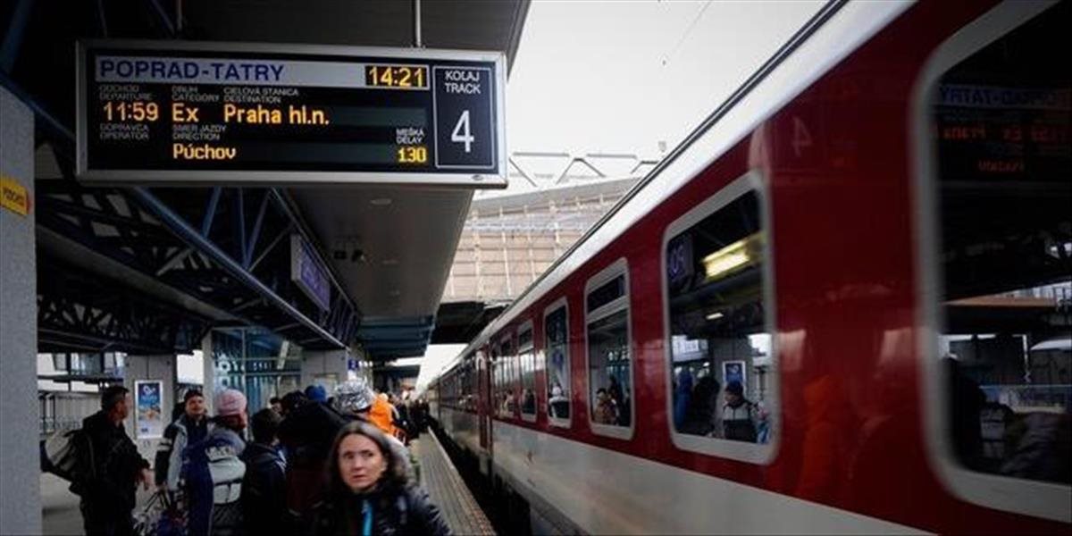 Počas zimnej sezóny je v Tatrách posilnená osobná vlaková doprava