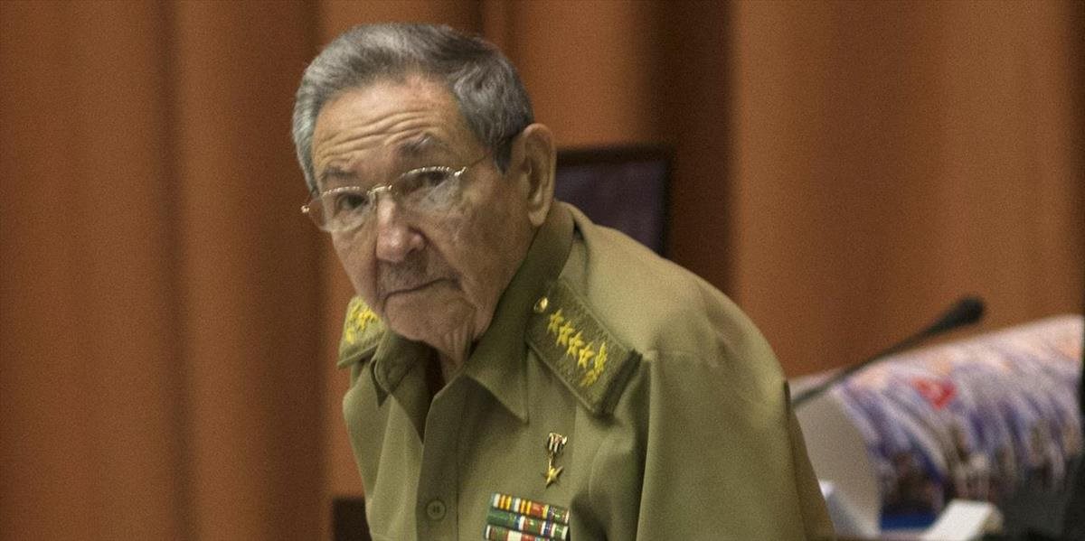 Castro varoval pred tvrdými hospodárskymi podmienkami v roku 2016