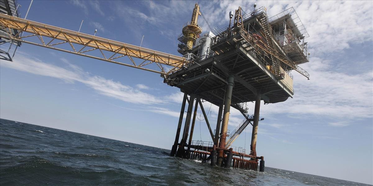 V Severnom mori museli evakuovať dve ropné plošiny