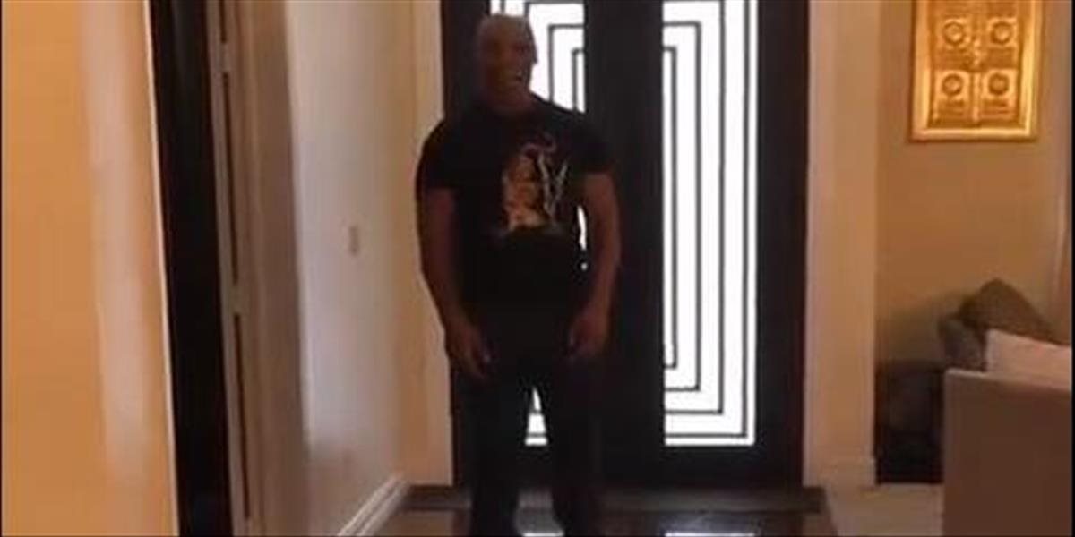 VIDEO Mika Tysona knokautovala cvičebná pomôcka