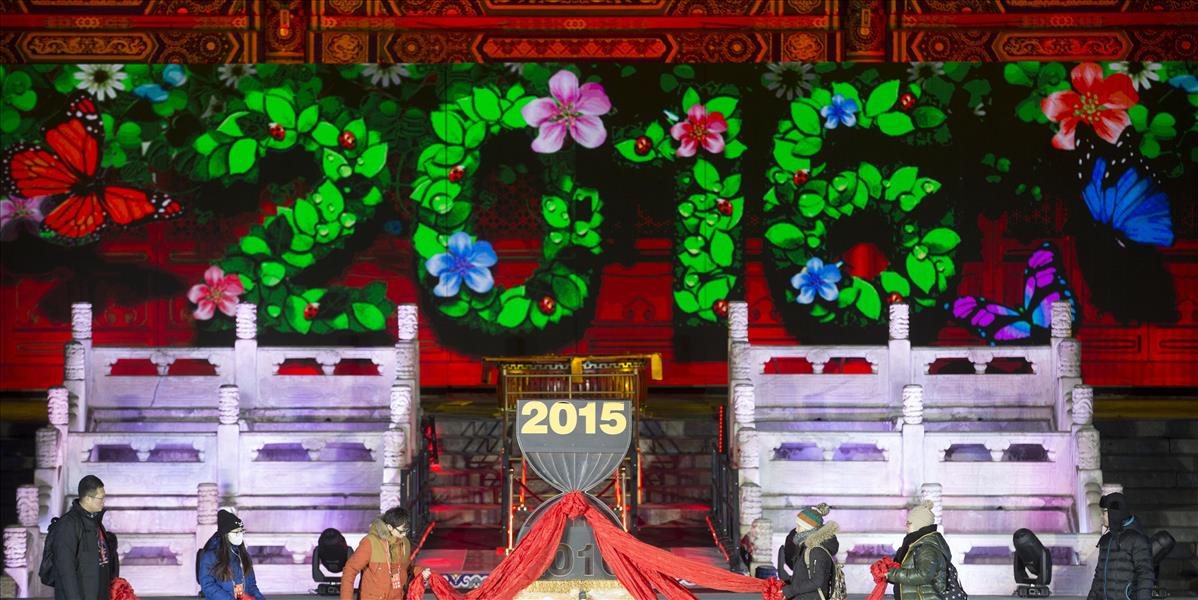 Rok 2016 privítala Čína pokojne, oslavovali najmä mladí ľudia v metropolách
