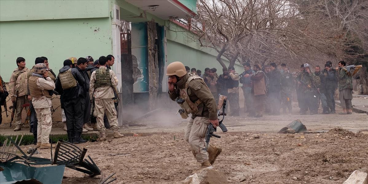 Militanti v Afganistane zaútočili na indické veľvyslanectvo, zahynuli tri osoby