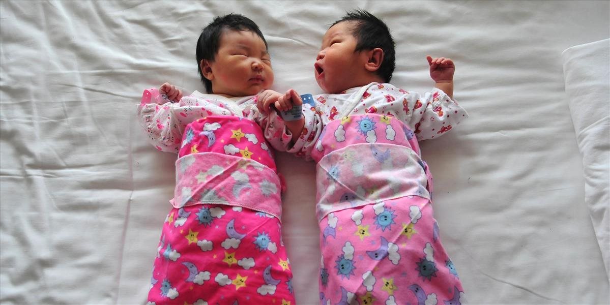 Manželské páry v Číne už nebudú musieť žiadať o povolenie mať druhé dieťa
