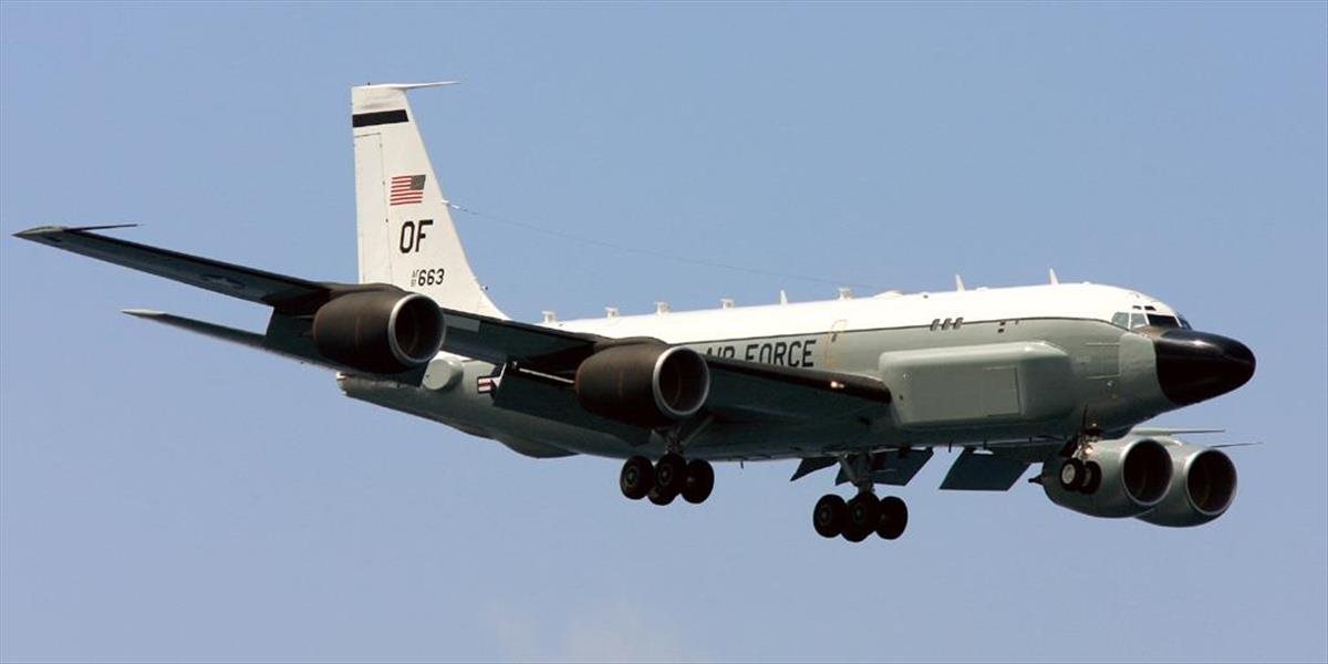 Americké špionážne lietadlá vzlietli z Okinawy, preverujú oznam KĽDR