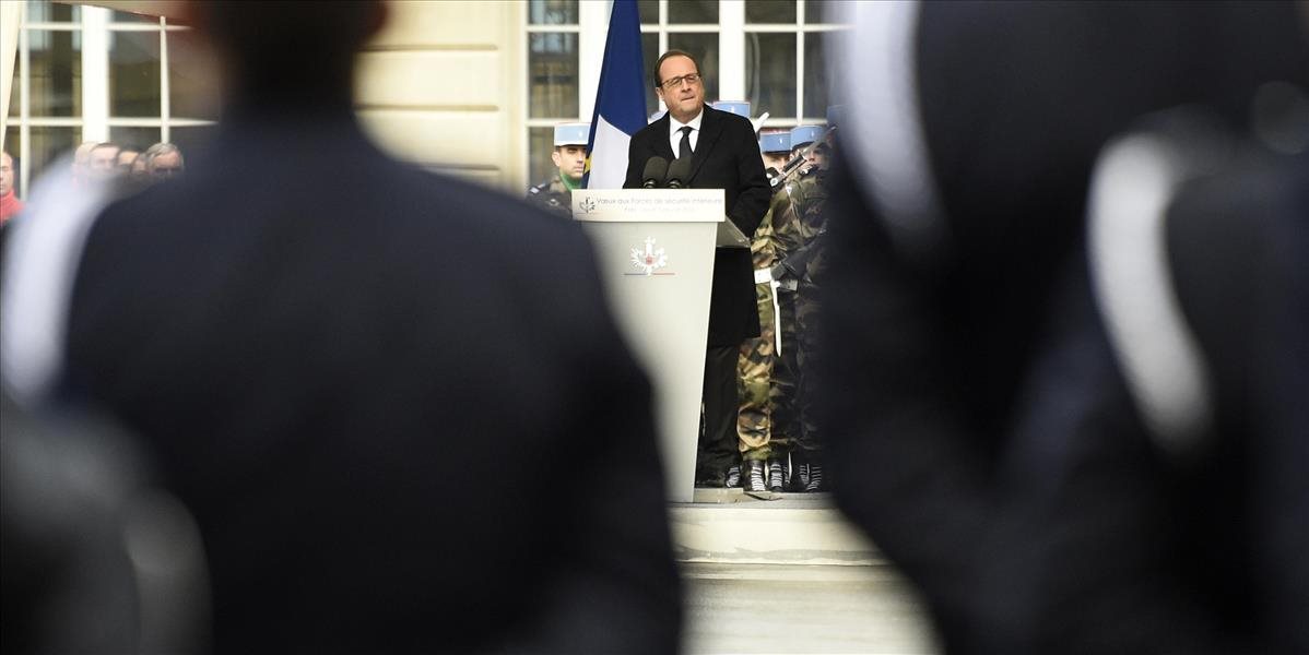 Hollande: Teroristická hrozba vo Francúzsku trvá aj rok po útokoch v Paríži