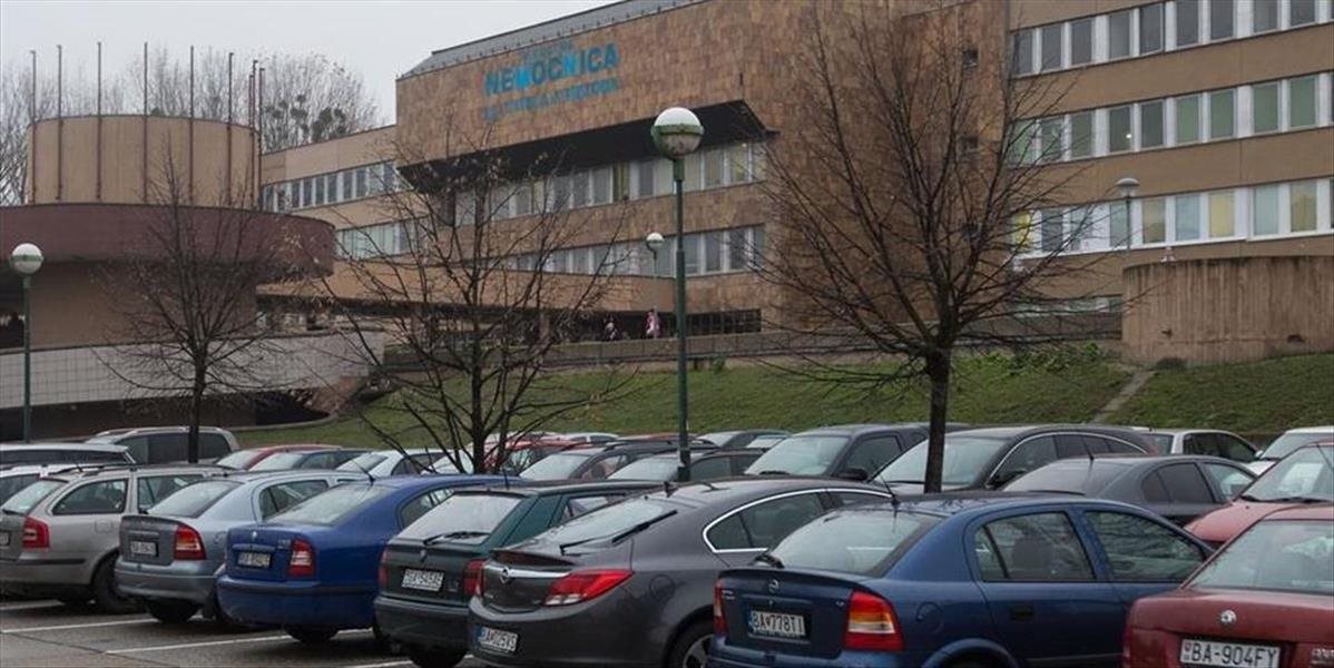 Mrazivé počasie zasiahlo bratislavskú nemocnicu: Pacientov presúvajú inam