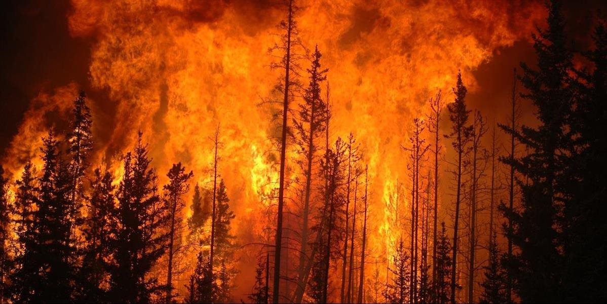 Západnú Austráliu pustoší mohutný lesný požiar
