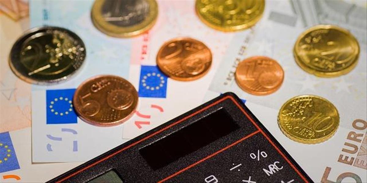 Kurz eura sa drží nad úrovňou 1,09 USD/EUR