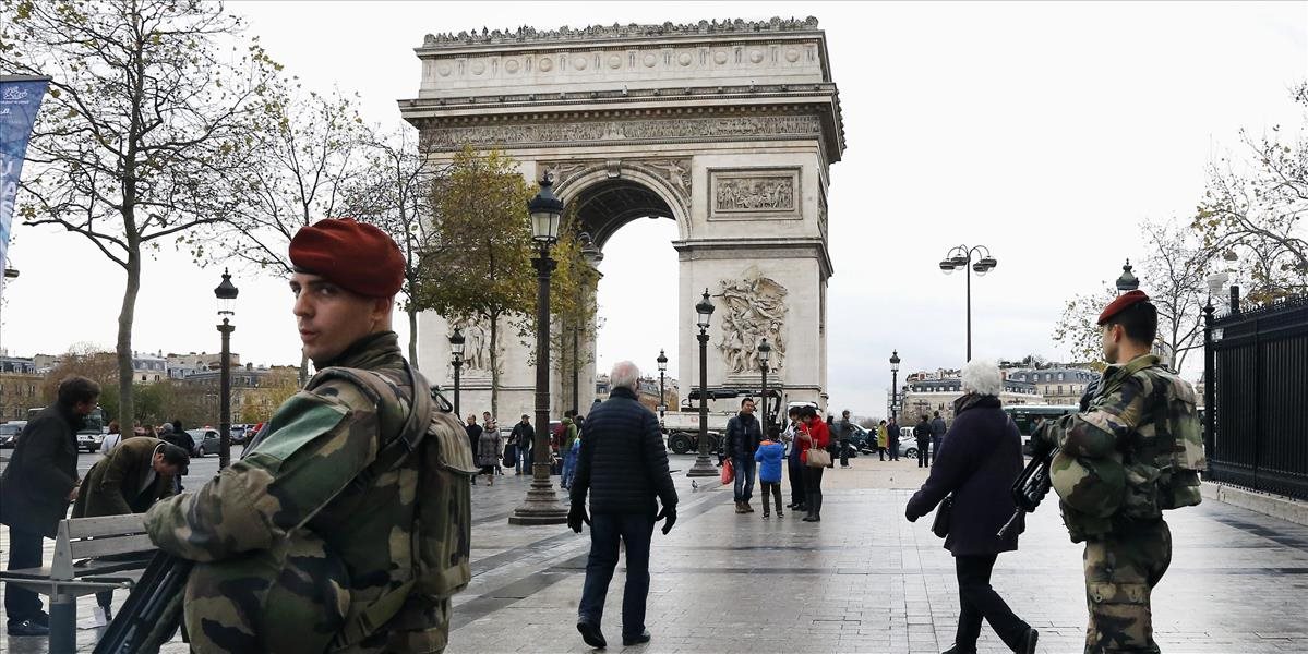 Hrozba útoku na severe Francúzska: Zo školy museli evakuovať vyše 2-tisíc žiakov