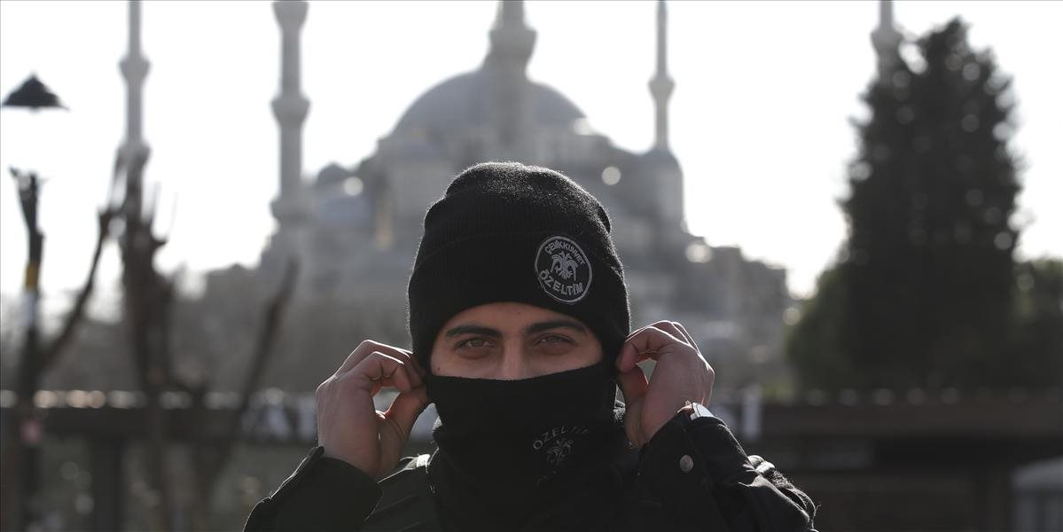 Samovražedný útočník z Istanbulu nebol na zozname hľadaných osôb