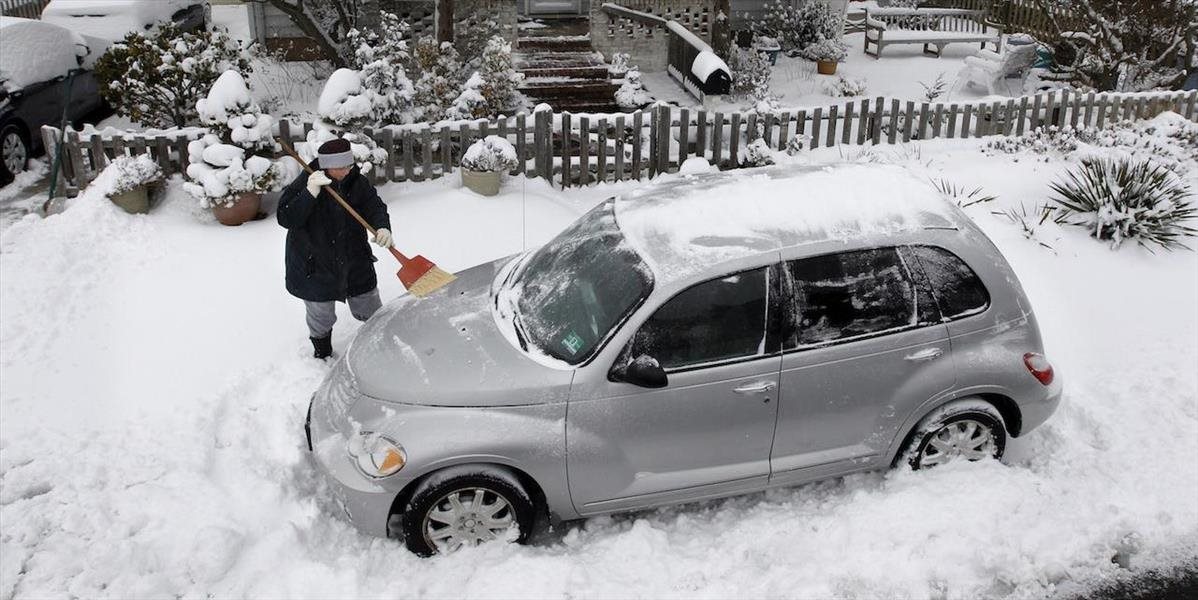 Predpoveď sa naplňuje: Cesty v Prešovskom kraji pokryl čerstvý sneh