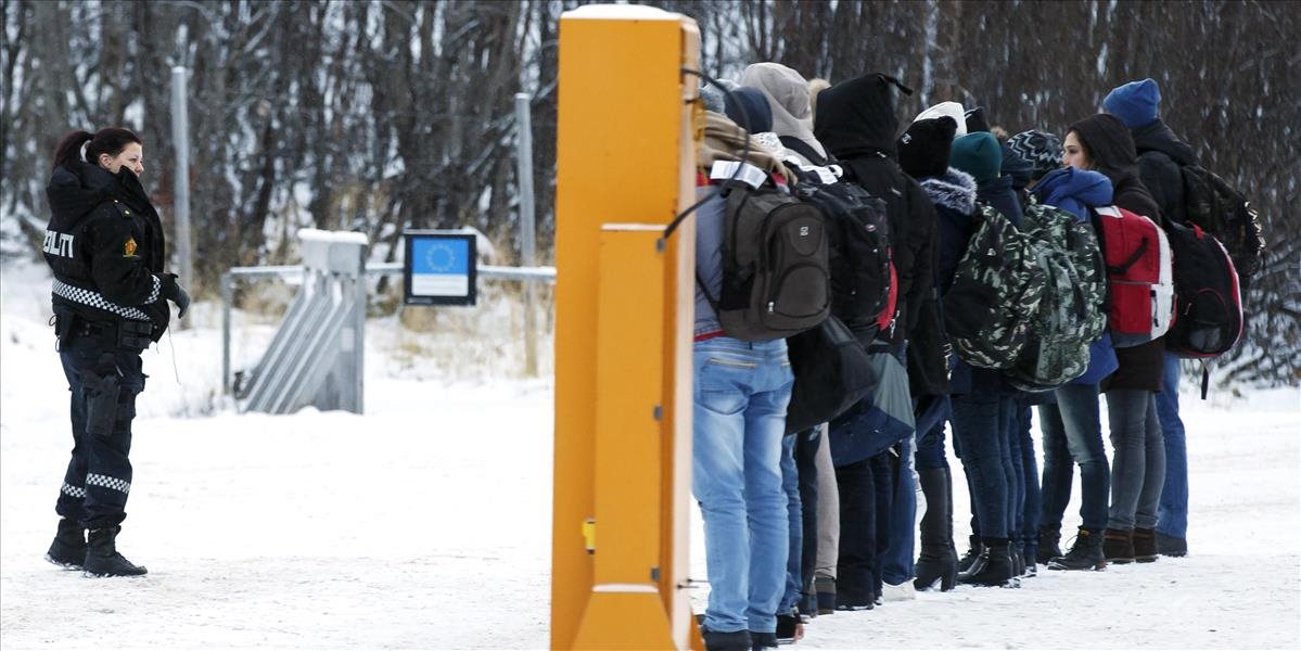 Utečenecká vlna v Nórsku oslabila, hraničné kontroly sa predlžujú