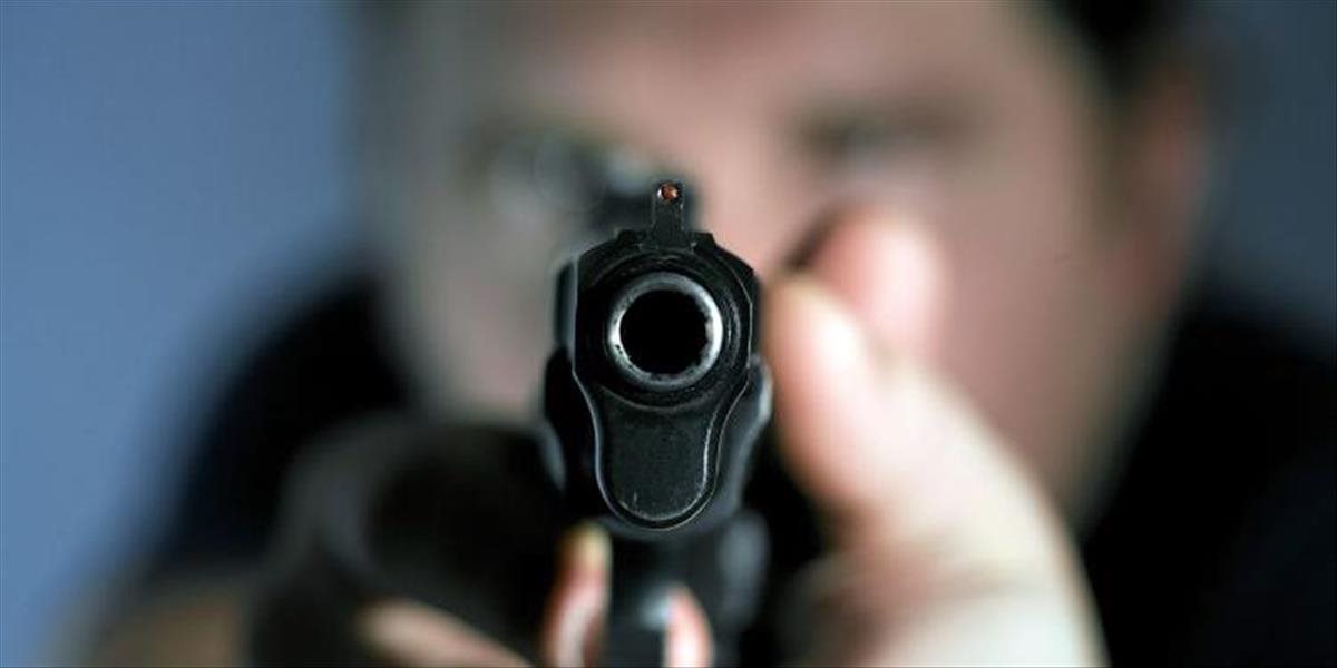 Českí policajti zadržali muža: Vyhrážal sa, že všetkých okolo postrieľa!