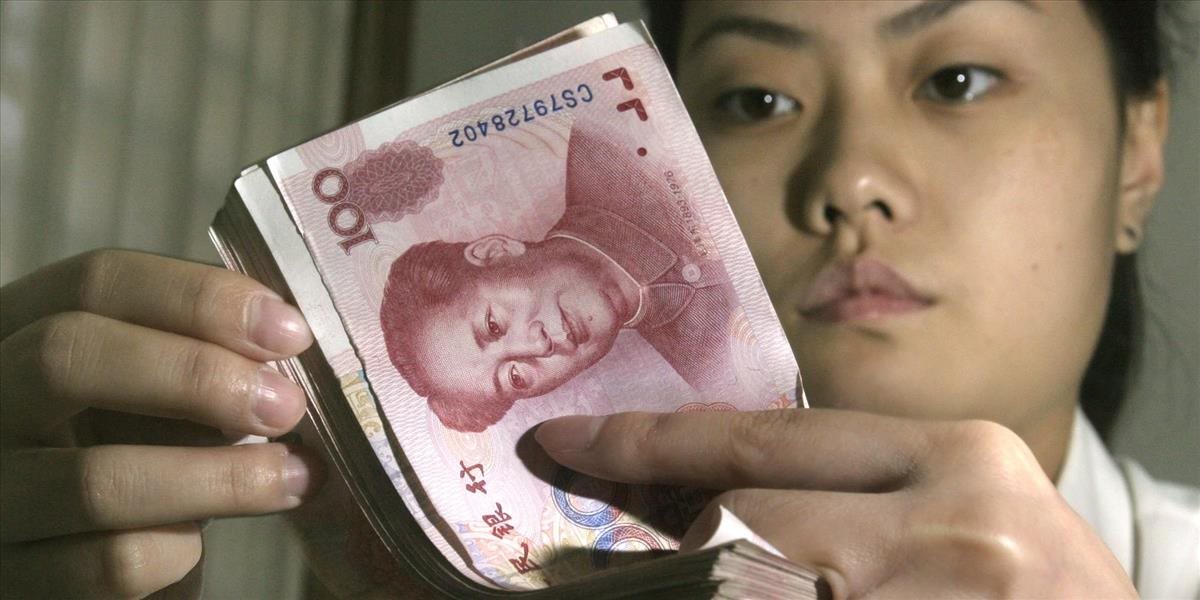 Čína prijala ďalšie opatrenia na podporu domácej meny jüanu