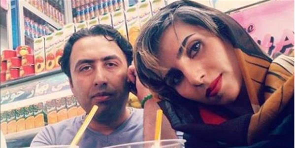 Dvaja iránski básnici, odsúdení na bičovanie a väzenie, ušli z Iránu