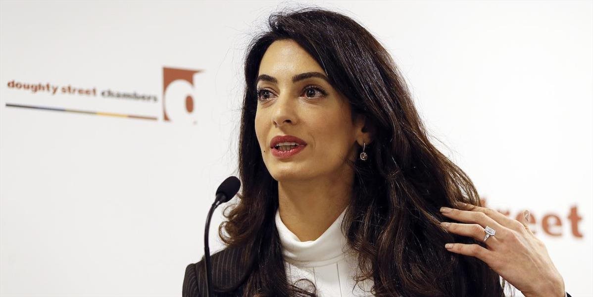 Amal Clooneyová navrhla, že sa ujme prípadu uväznenej azerbajdžanskej novinárky