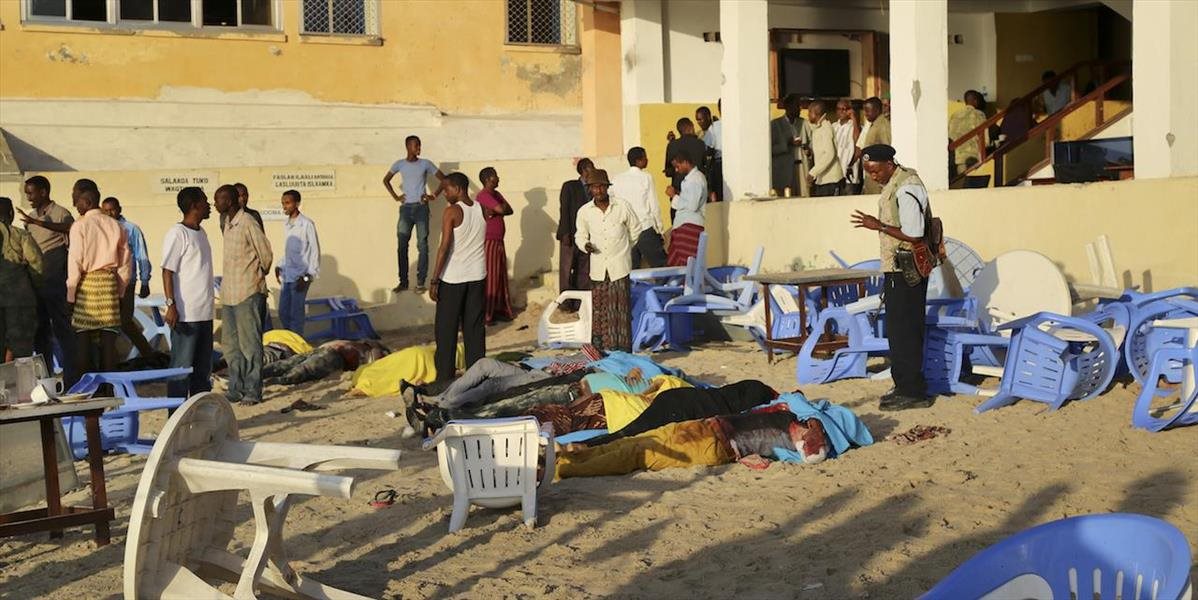 Útok na obľúbený plážový hotel a reštauráciu v Somálsku: Hlásia vyše 20 mŕtvych